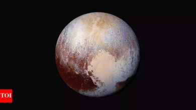 Pluto makes reverse hits in Aquarius: Unpounted software updates of the universe