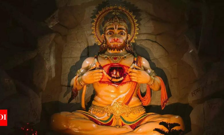 Worship Lord Hanuman to remove the bad effects of Saturn or Saturn on Telugu Hanuman Jayanti 2025 Worship Lord Hanuman to remove the bad effects of Saturn or Saturn on Telugu Hanuman Jayanti 2025