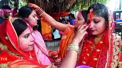 6 VAT Savitri treatment to protect her husband from evil eyes
