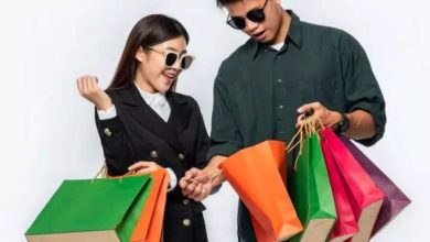 Which zodiac is likely to spend your Pachek on online shopping?