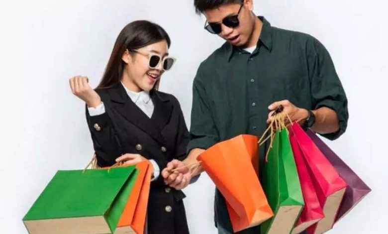 Which zodiac is likely to spend your Pachek on online shopping? Which zodiac is likely to spend your Pachek on online shopping?