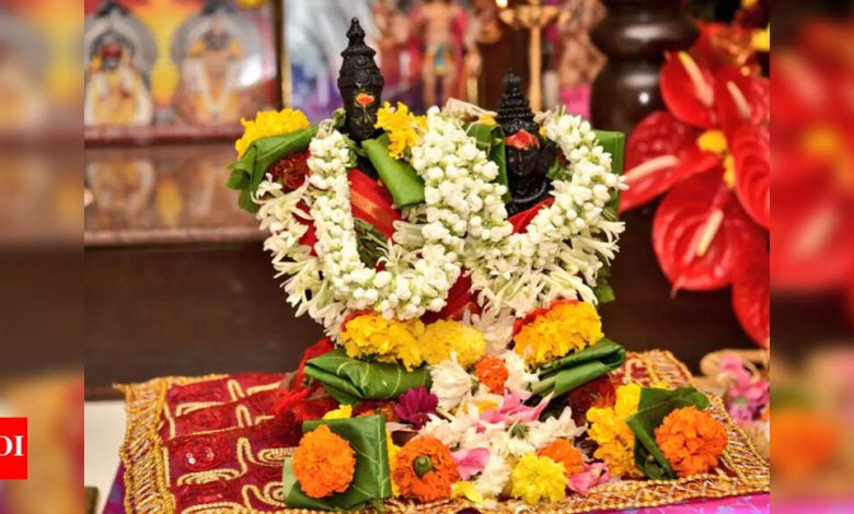 Look for the divine blessings of Lord Vishnu and Goddess Lakshmi on Jai Shatha Purnima Look for the divine blessings of Lord Vishnu and Goddess Lakshmi on Jai Shatha Purnima